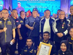 Ketua GRANAT Lampung dan Bupati Way Kanan Raih Penghargaan BNN RI